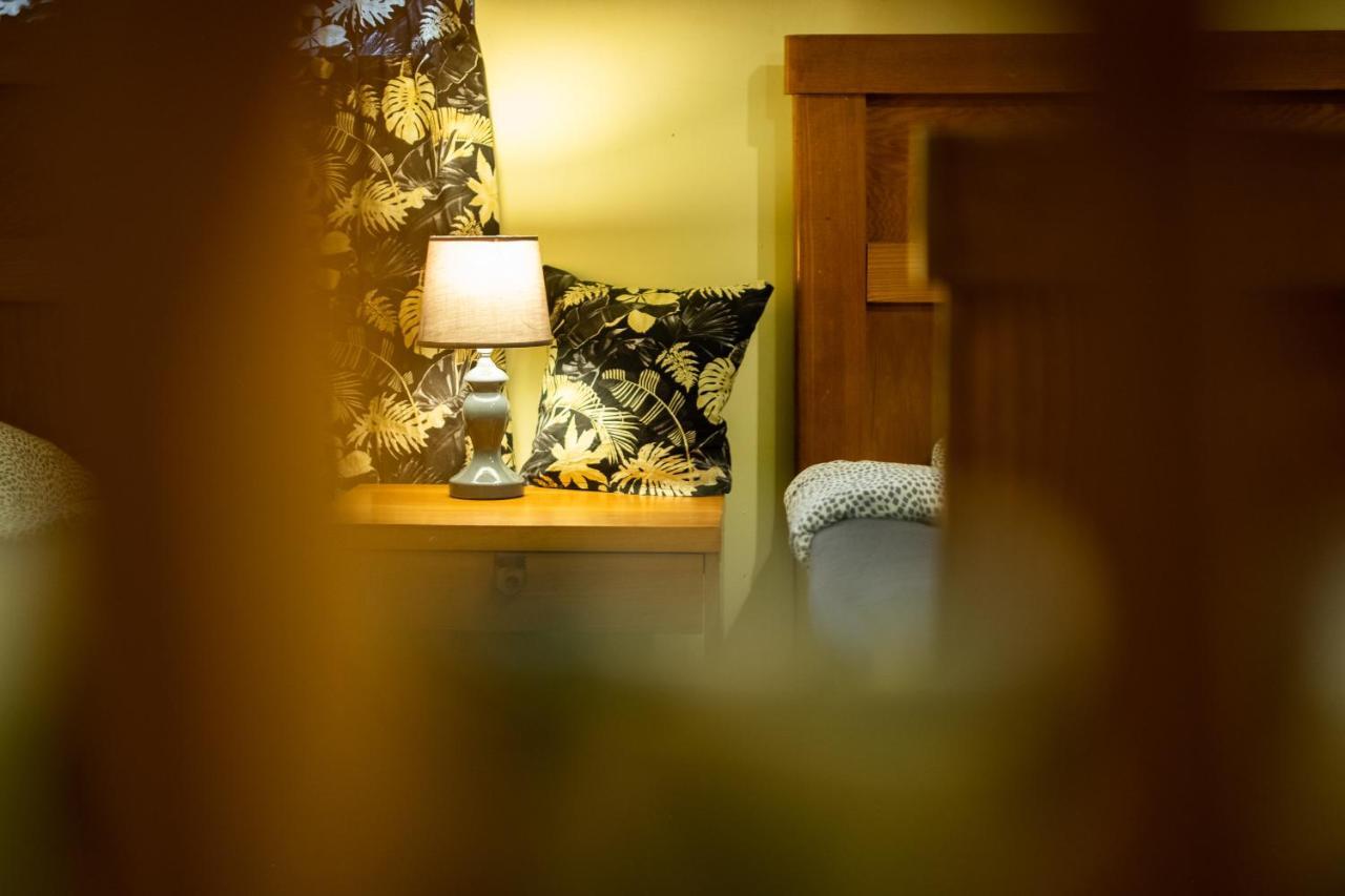 クラシチン Modryna Ranczo Bed & Breakfast エクステリア 写真