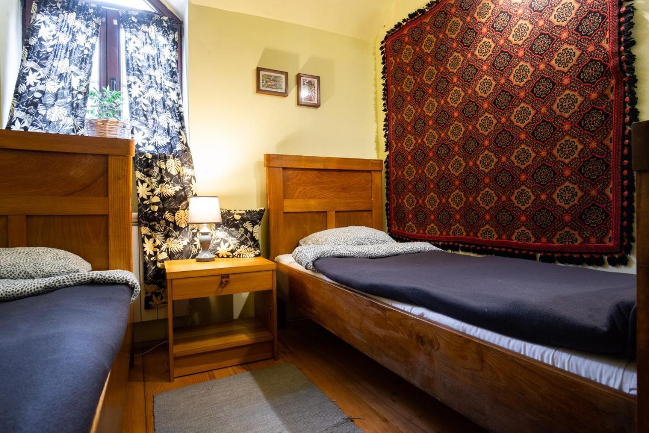 クラシチン Modryna Ranczo Bed & Breakfast エクステリア 写真