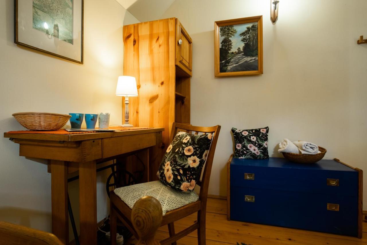 クラシチン Modryna Ranczo Bed & Breakfast エクステリア 写真