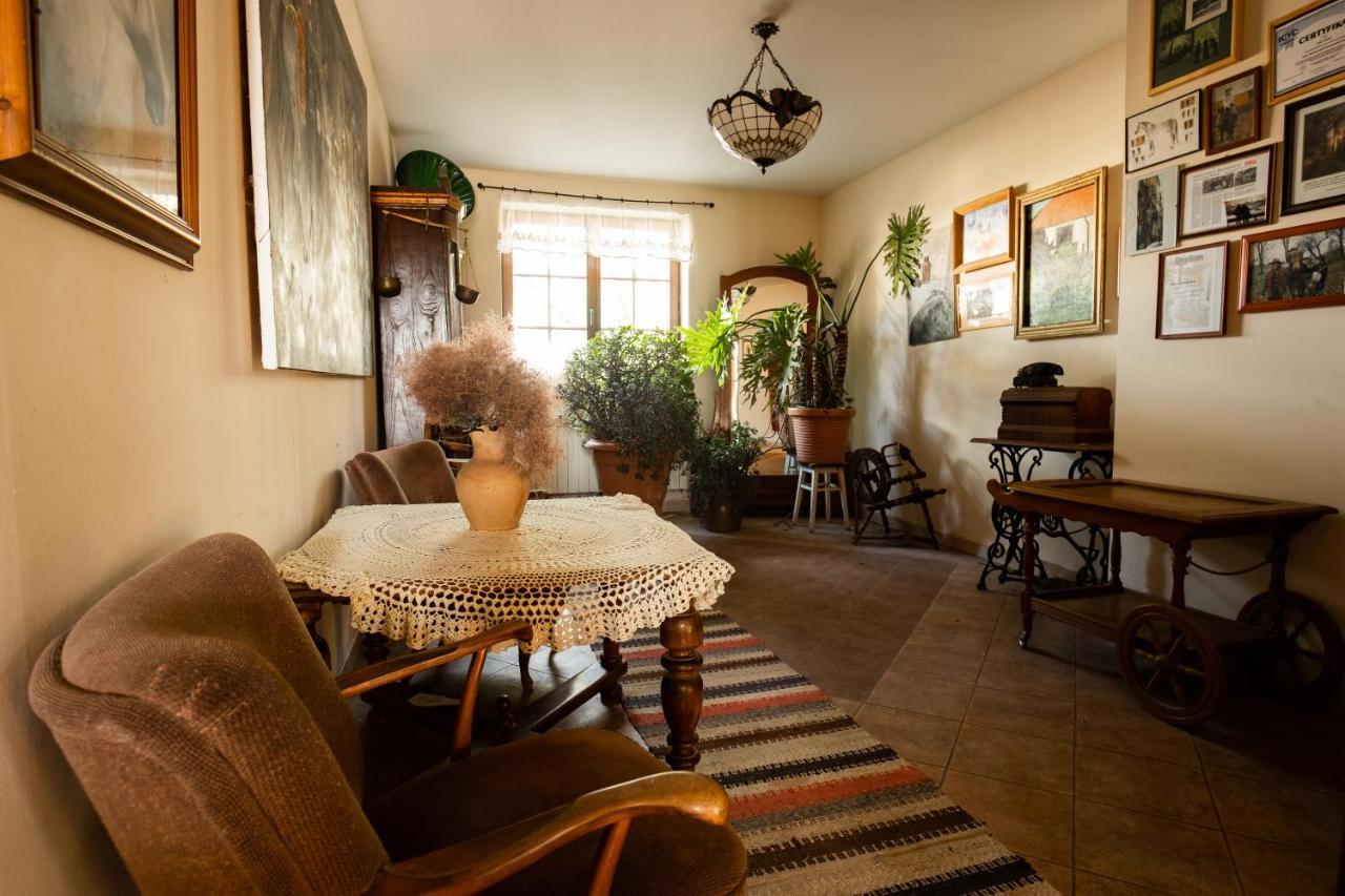 クラシチン Modryna Ranczo Bed & Breakfast エクステリア 写真