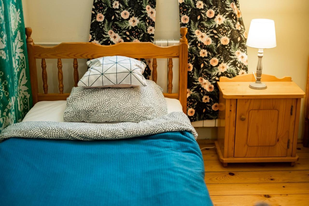 クラシチン Modryna Ranczo Bed & Breakfast エクステリア 写真