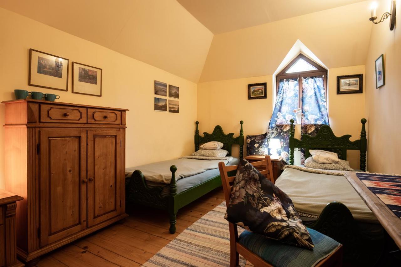 クラシチン Modryna Ranczo Bed & Breakfast エクステリア 写真