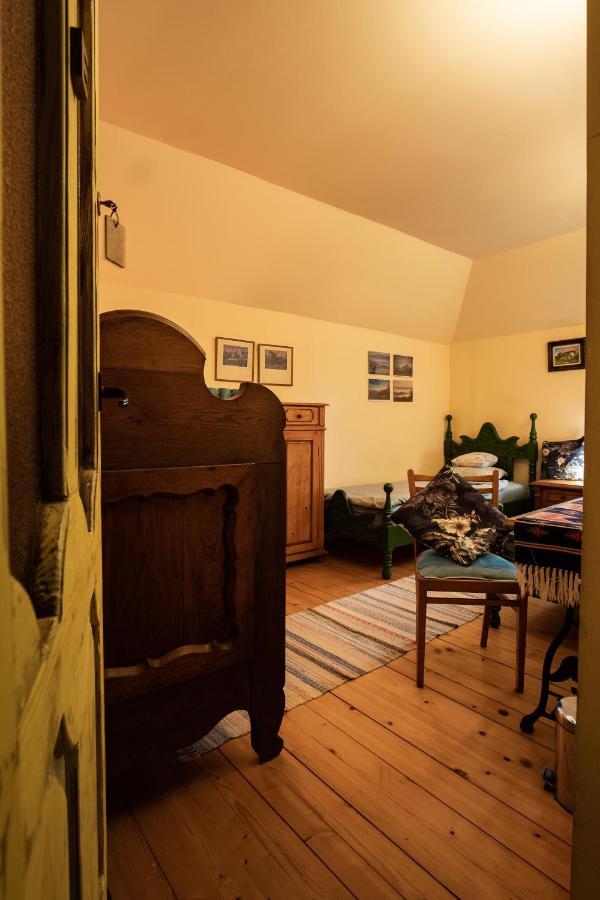 クラシチン Modryna Ranczo Bed & Breakfast エクステリア 写真